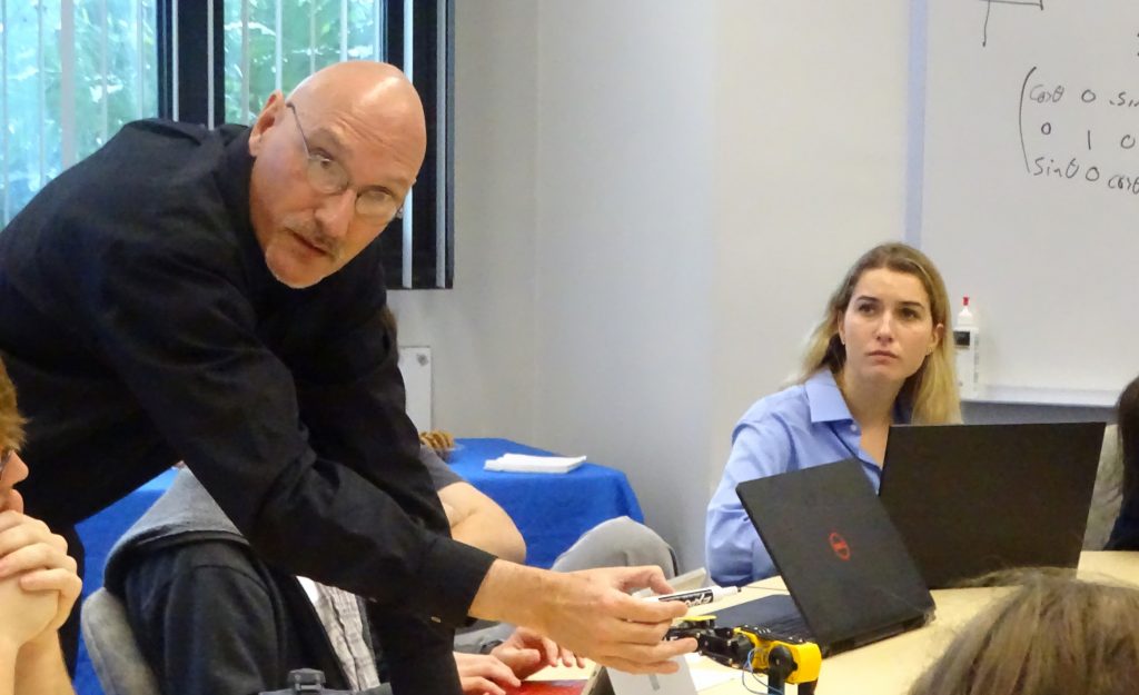 Dr. Phillip Pinon led an in-depth workshop on robotics for students in the SF Engineering Club.
