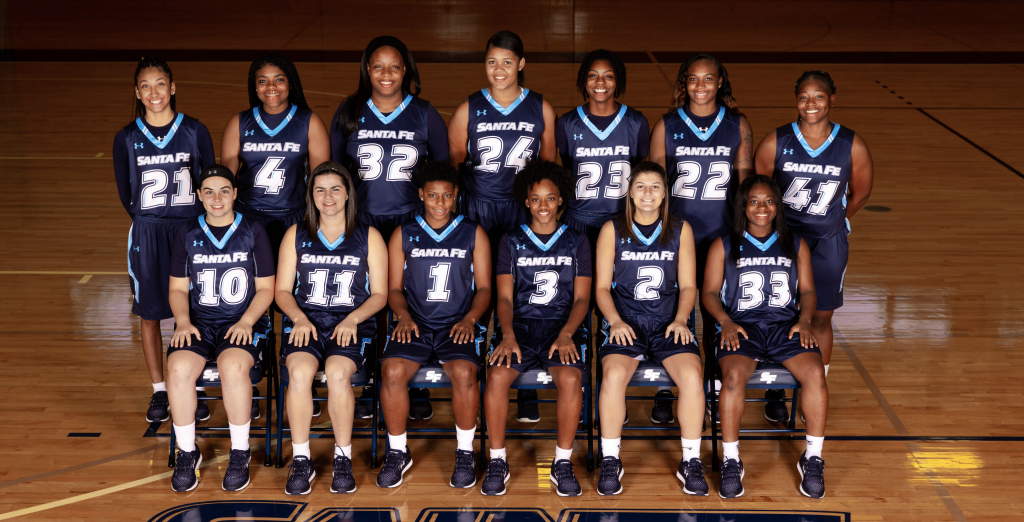 Team picture of the 2018-19 Santa Fe College women's basketball team.